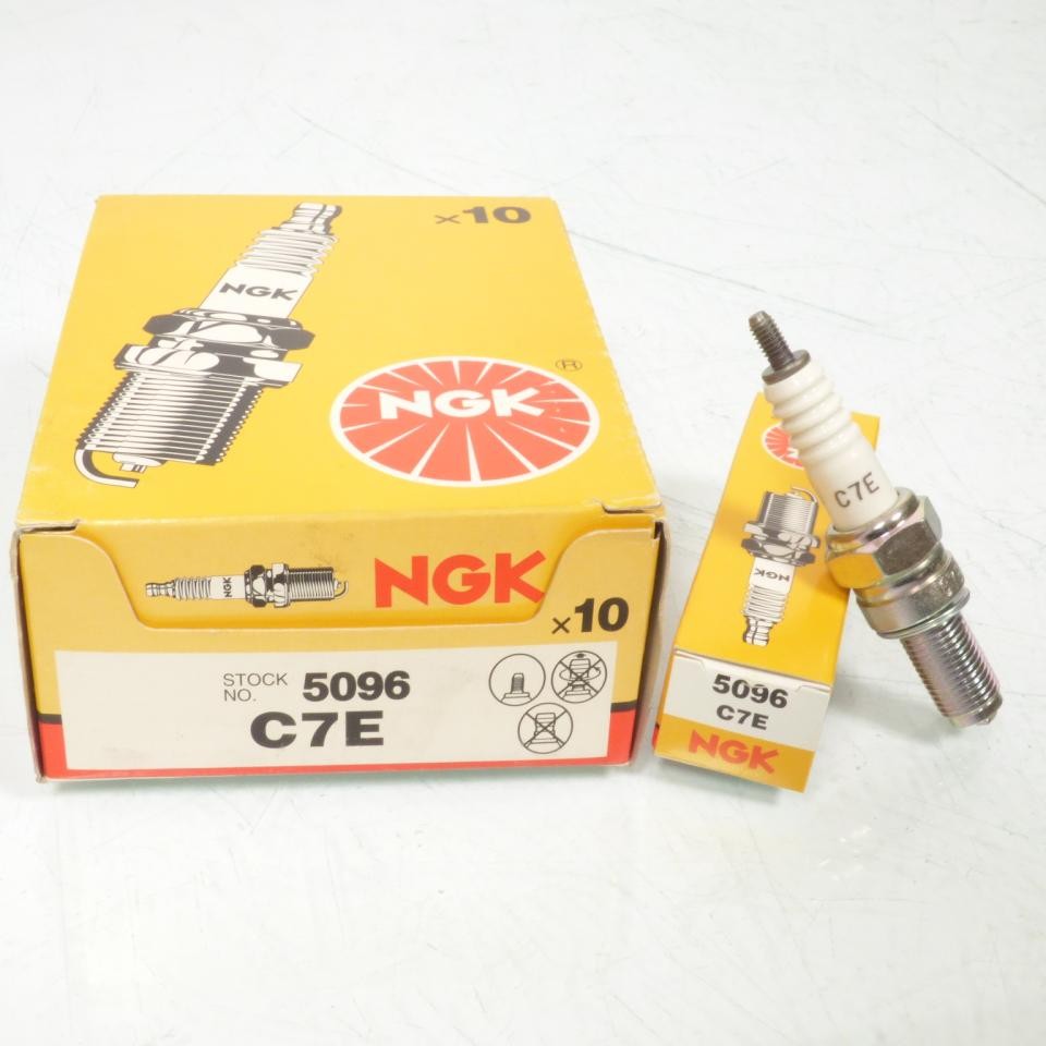 Bougie NGK Husqvarna 610 TC entretien allumage moto cross après 1991