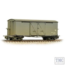 393-026A Bachmann OO9 Narrow Gauge Bogie Covered Goods Wagon Weathered