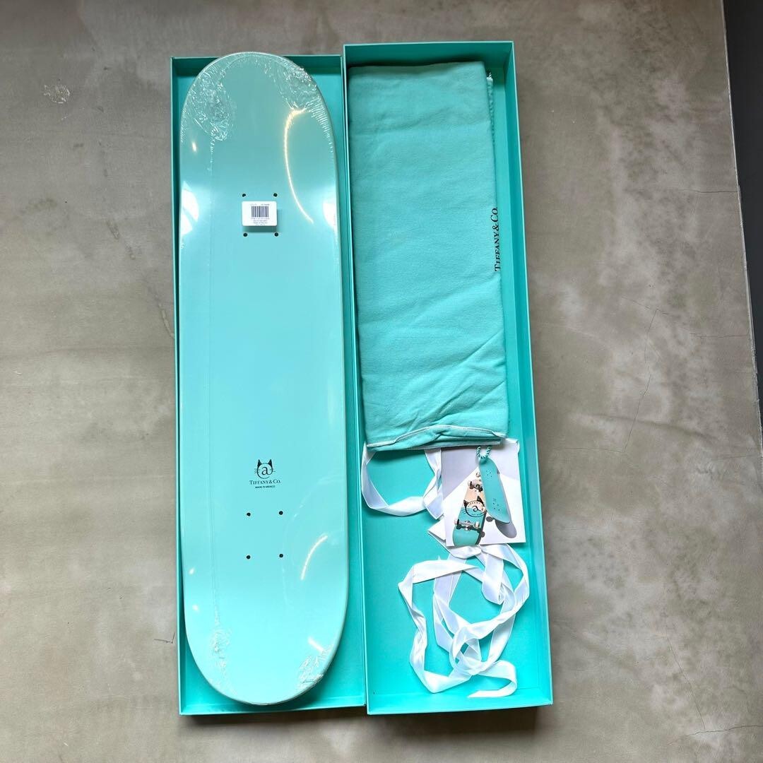 『TIFFANY&Co』ティファニー キャットストリート スケートボード 写真1/16｜「ティファニー＠キャットストリート」限定