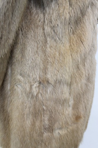 SCRAP ITEM: BEIGE/BROWN BEAVER FUR COAT JACKET ARTS & CRAFTS - Imagen 7 de 7