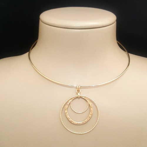 TARGET GOLD PLATED METAL WIRE CIRCLE 