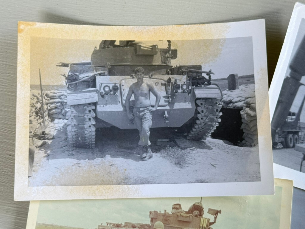 Picture 4 of 11