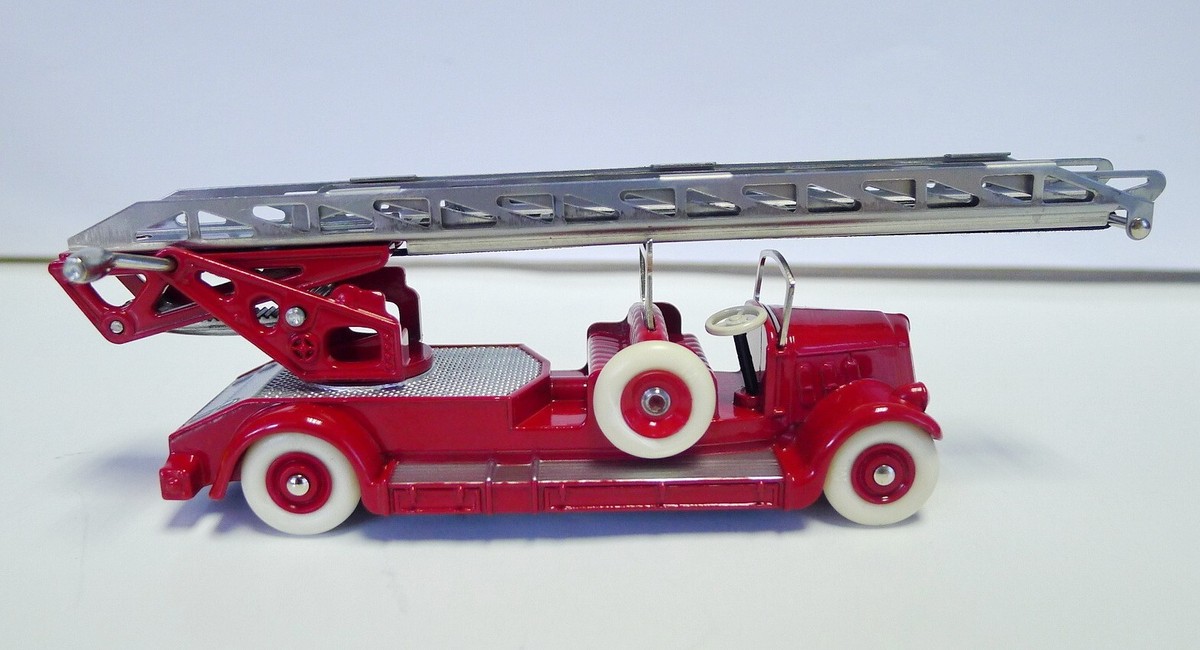 Ancien camion échelle pompier, Dinky Toys Delahaye