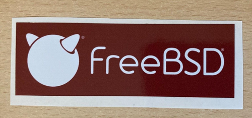 FreeBSD logo stickers 10x3,5 cm vintage laptop server - 第 1/1 張圖片