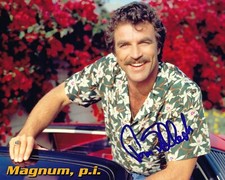 TOM SELLECK - MAGNUM Sexy Movie Star Model Signed Autograph 8x10" Photo