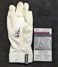 CLEVELAND GUARDIANS STEVEN KWAN AUTOGRAPHED SIGNED SINGLE BATTING GLOVE JSA COA