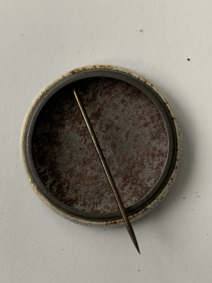 WW2 Faversham Spitfire Fundraising Badge. 31mm Diameter - Image 2 of 4