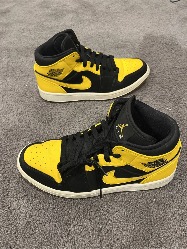 Jordan 1 Mid Amarillo Sobre Negro SE Hombre’s 9 Foto 2 de 4
