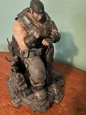 Gears of War 3 Limited Edition Marcus Fenix Collectors Figure Statue Epic Games