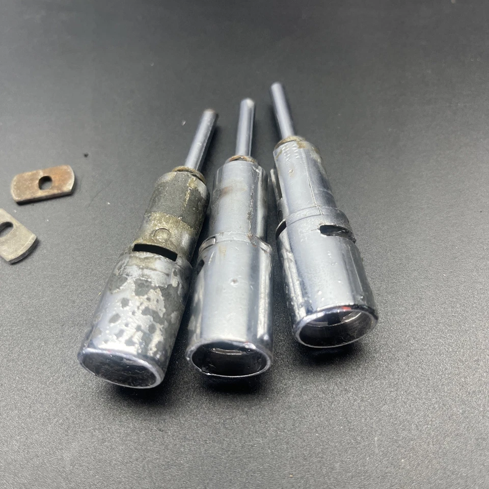 Juego de cilindros de cerradura de puerta Porsche con llaves - 356AT2/356B/356C PCG-531-650-00 PC Foto 4 de 4