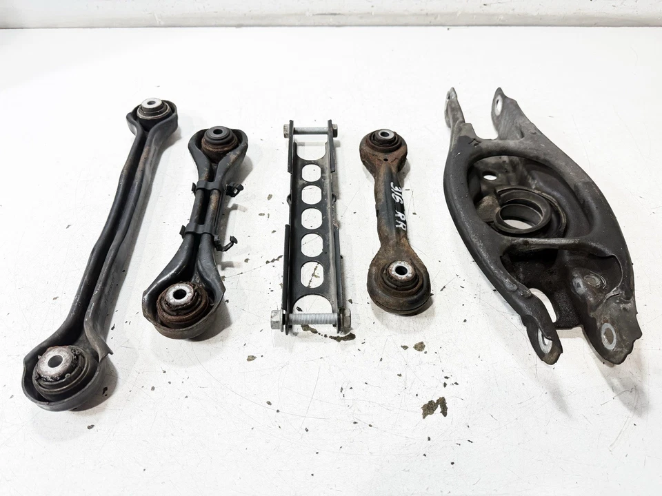 BMW E82 E90 E91 E92 128 135I 325I 328I 335I REAR Passenger CONTROL ARM SET RH - Image 3 of 4