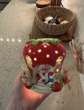 Very Rare Vintage 1980s Lighted Strawberry Shortcake Ceramic House