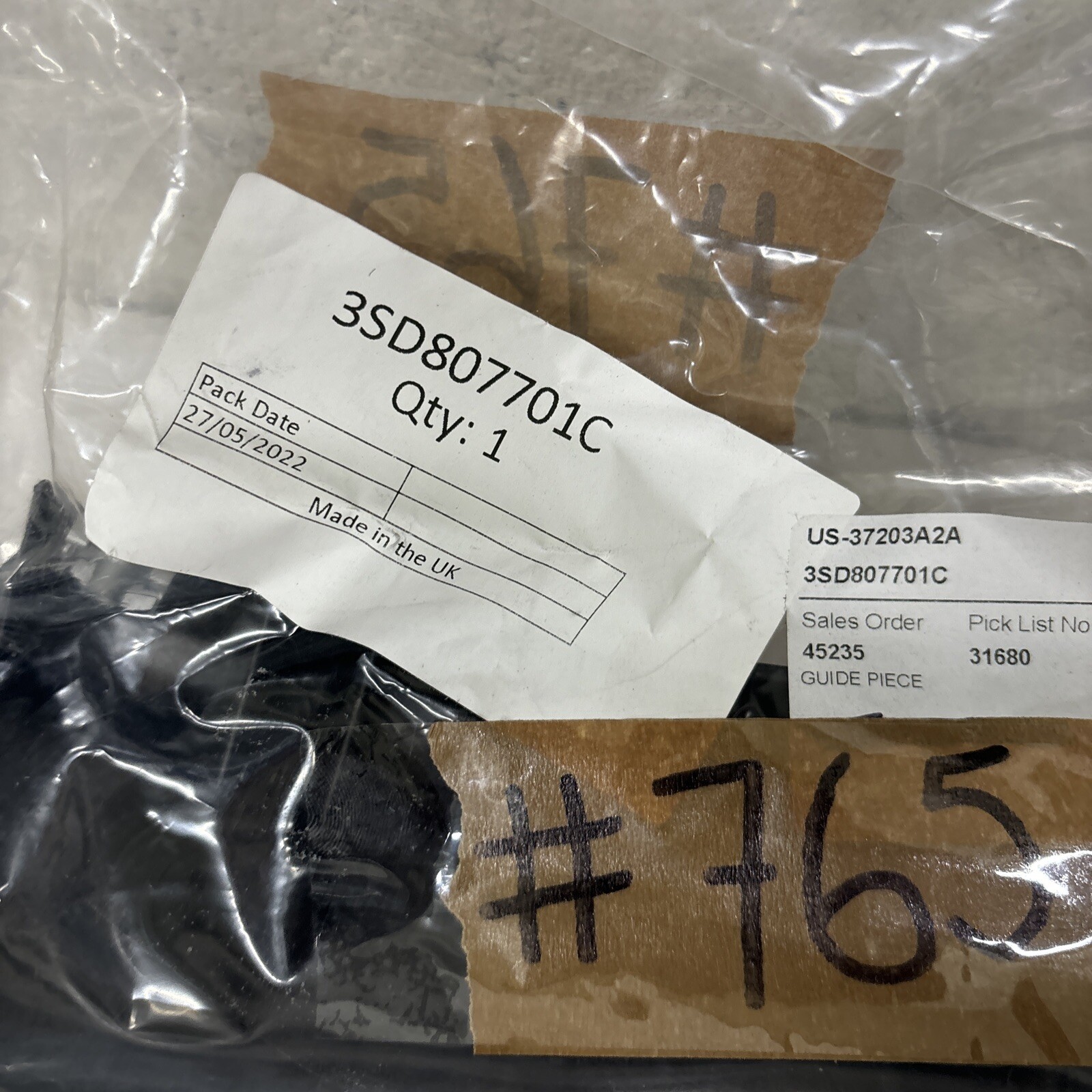 New Genuine Bentley Continental Bumper Guide Bracket 3SD807701C Item# 765