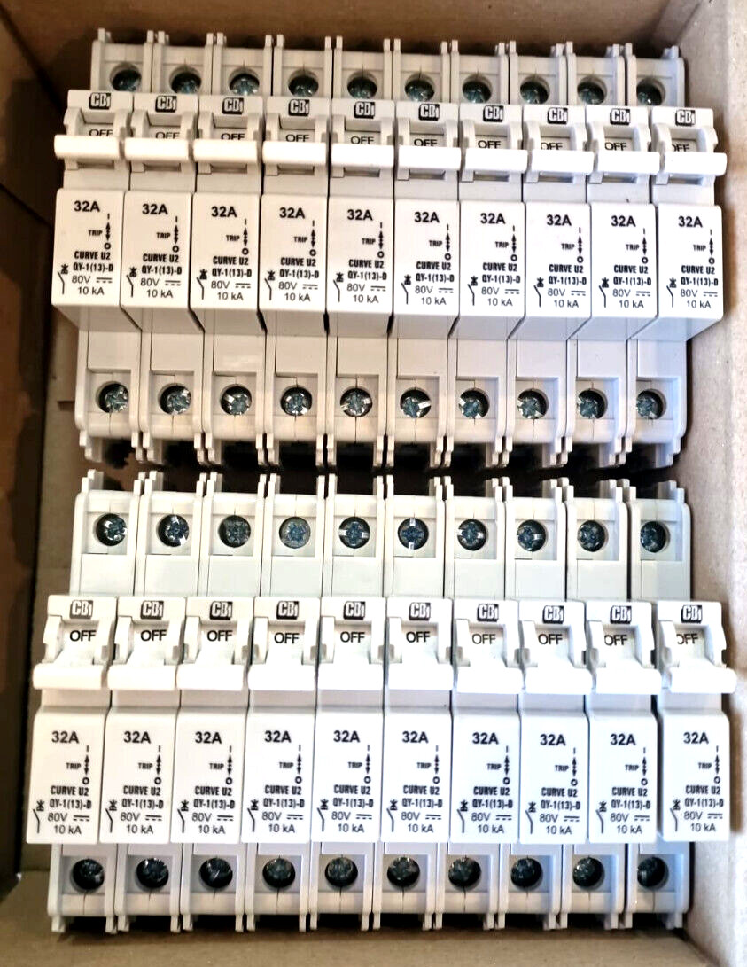 Disjoncteur photovoltaïque 32A CBI QYD18U232B0 pour sécuriser les surcharges de batterie