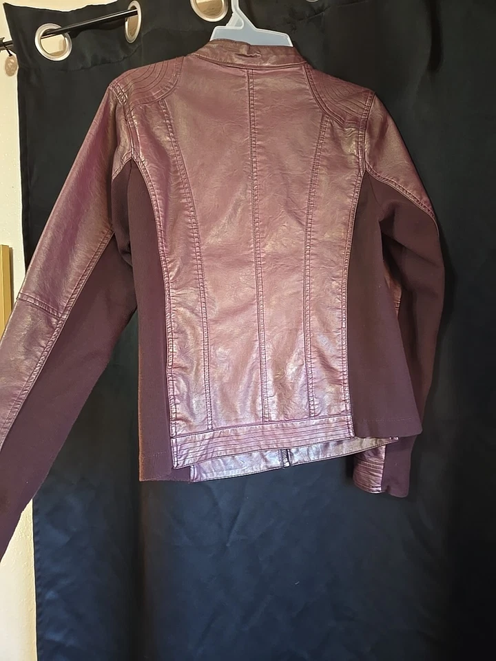 Maurices Faux Leather Maroon/burgundy Jacket Women’s Size Medium - Image 2 of 4