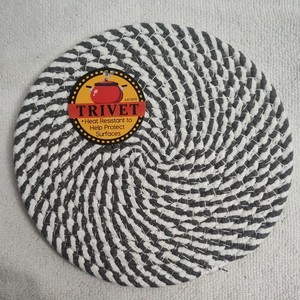 Marysia Designs Boho Raffia Trivet Hot Pad Round 7” New 