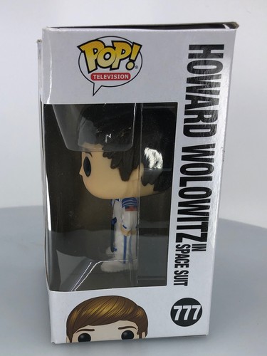Funko POP! Howard Wolowitz in Space Suit #777 DAMAGED BOX SEE PICS - Picture 4 of 14