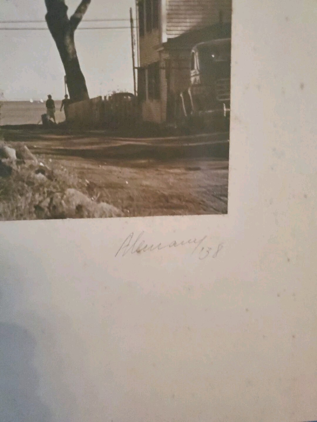 Picture 3 of 5