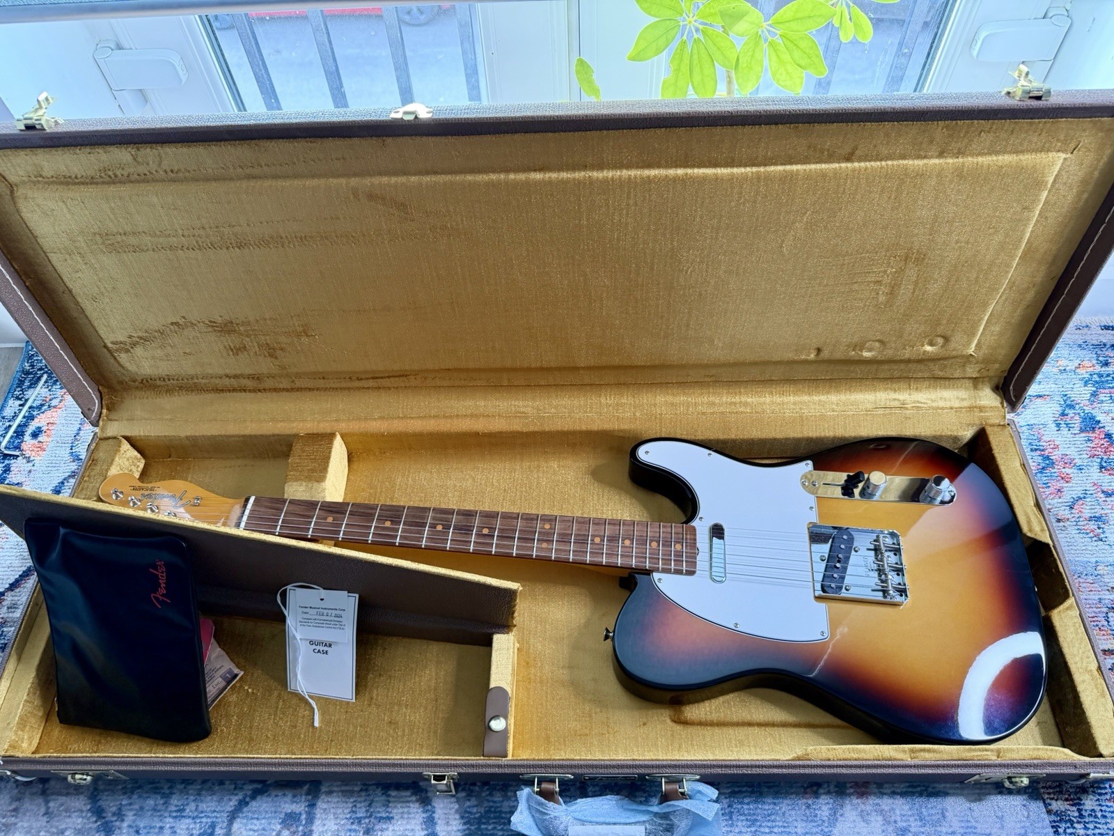 Fender American Vintage II 1963 Telecaster Sunburst w Case / 2024 / Excellent
