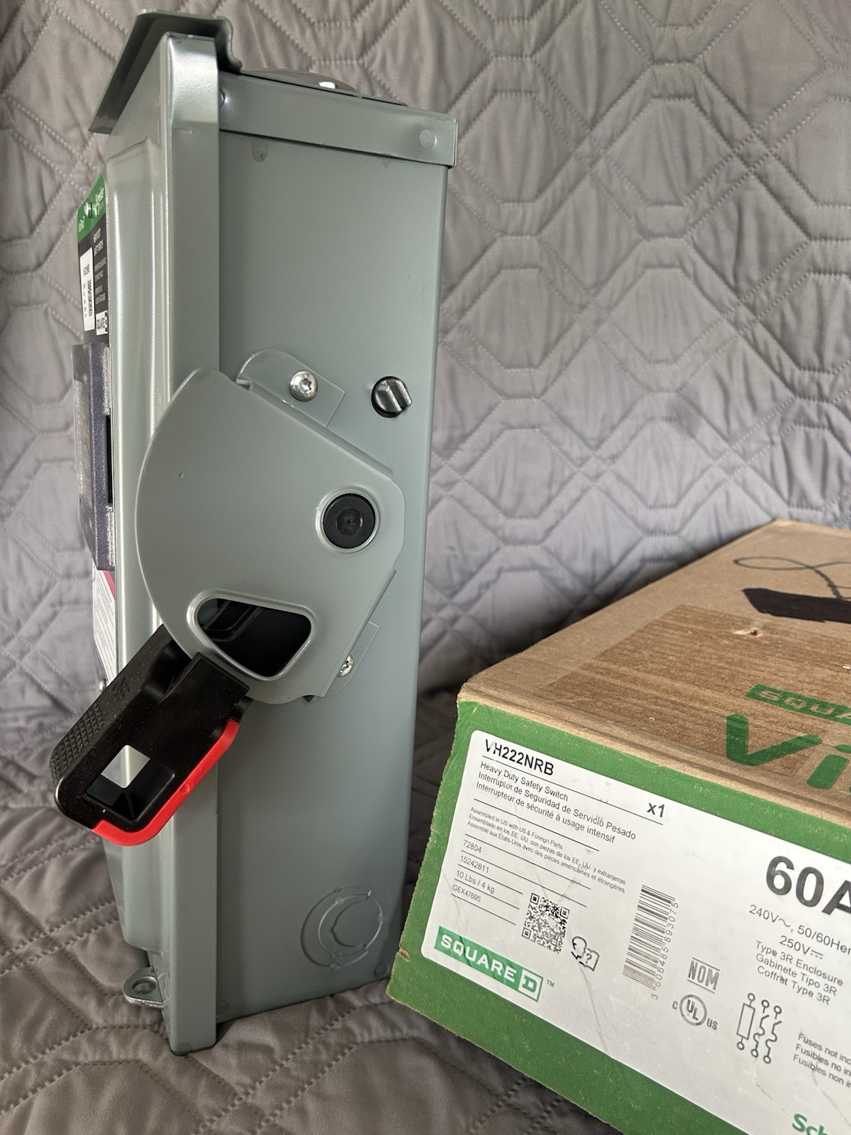 Square D by Schneider Electric Disconnect VH222NRB- New in Box