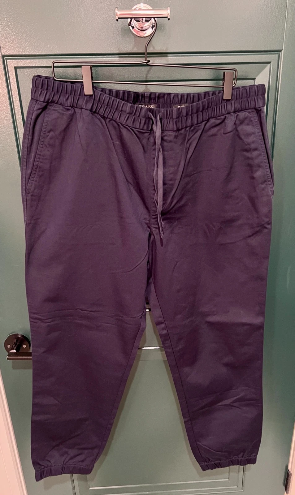 Banana Republic Mens Navy Traveler Jogger Pants Relaxed Tapered Fit Size XL