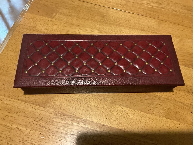 1 Dozen Vintage Spalding Kro-Flite Golf Balls