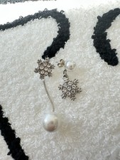 Silver Tone Snowflake Dangle Drop Earrings White Pearl Rhinestone Crystal