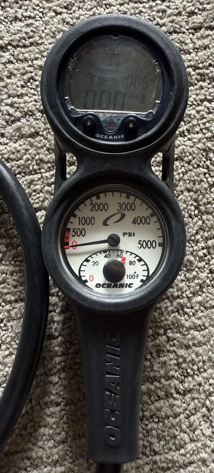 Компьютерная поворотная консоль для дайвинга Oceanic VEO 200 с манометром и руководством по компасу - Изображение 3 из 4