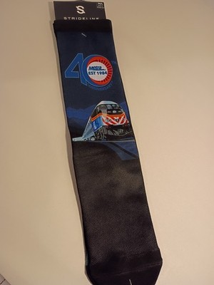 Metra Chicago Land Commuter Railroad 40th Anniversary STRIDELINE Gr. 8-12 M/L 