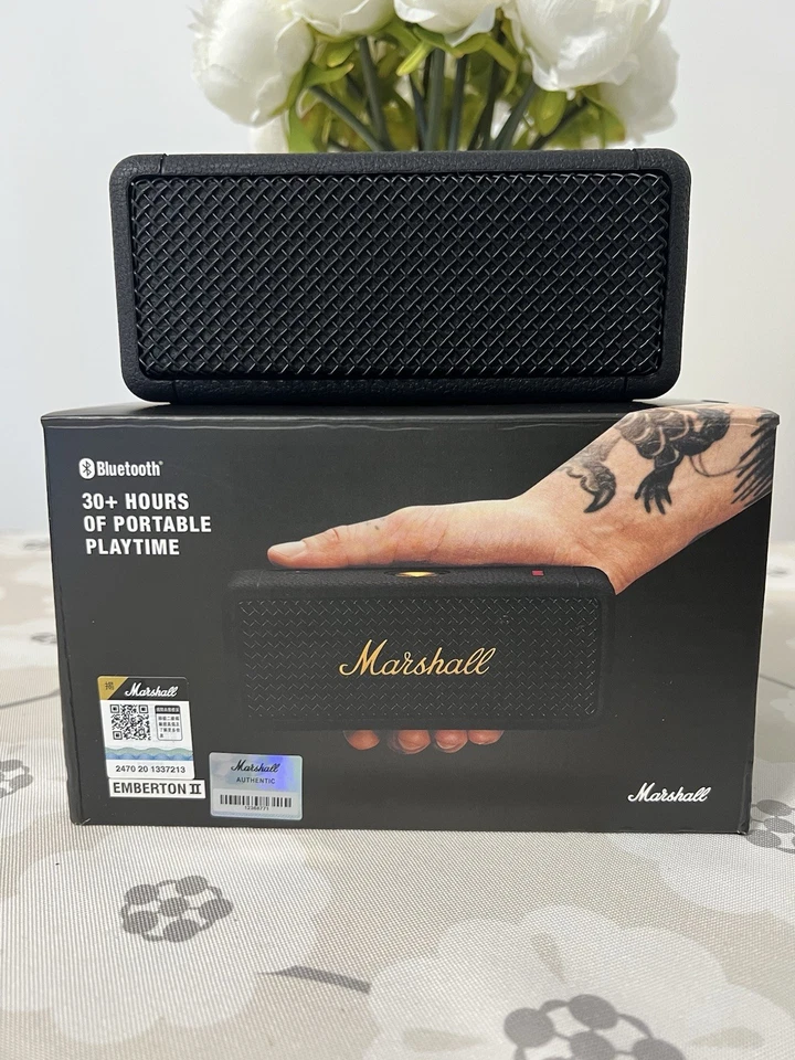 Marshall Emberton II Portable Bluetooth Speaker - Black And Brass- Open Box — 第 2/4 张图片