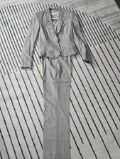 BEAUTIFUL ESCADA Pant Suit