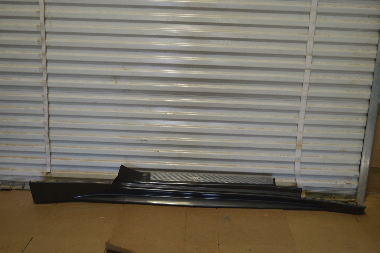 2008-2012 MASERATI GRANTURISMO S RIGHT PASSENGER SKIRT ROCKER MOLDING PANEL OEM