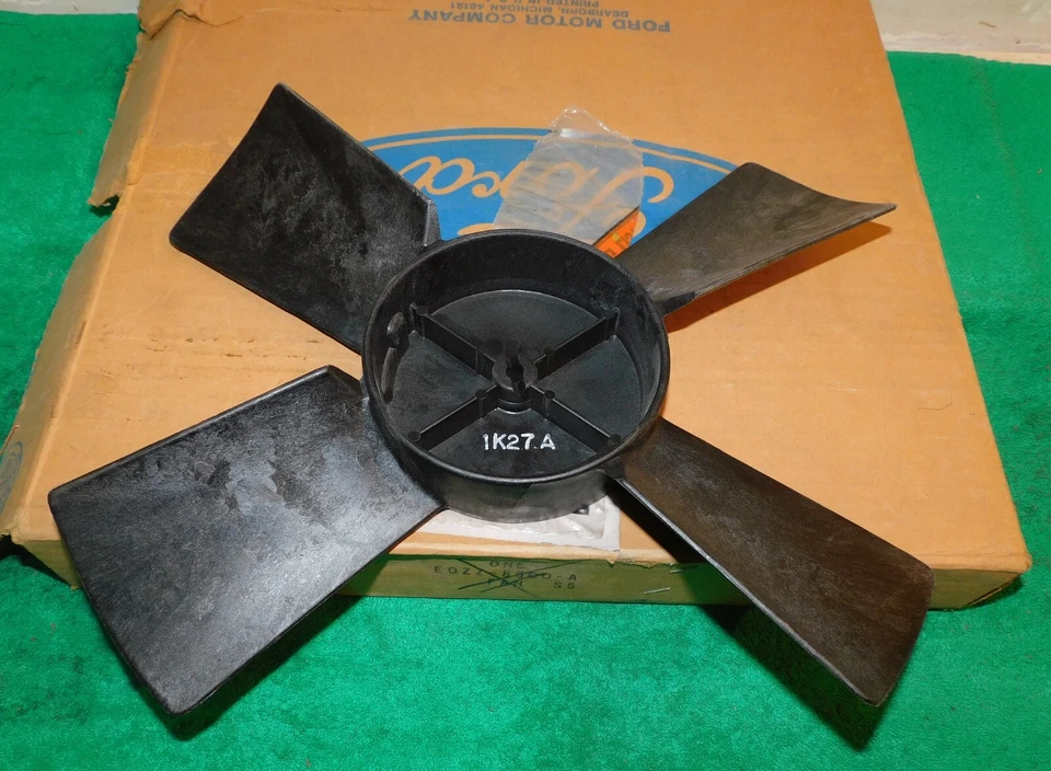 Ford Mustang Mercury Capri 1980 1981 1982 Nuevo de Lote Antiguo 6 cilindros 200 S/C 4 palas Motor Ventilador Foto 4 de 4