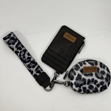 Wrangler Leopard Print Dual Pouch Wristlet Wa...