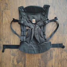 Ergobaby Omni 360 Cool Air Mesh Baby Carrier Dark Grey Ergo All Position Front