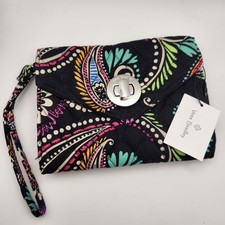 NEW Vera Bradley Your Turn Smartphone Wristlet Clutch Bandana Swirl NWT