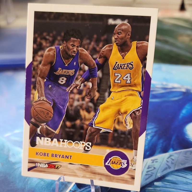 Panini 2016-17 NBA Hoops Kobe Bryant Los Angeles Lakers NBA 2K17 #20