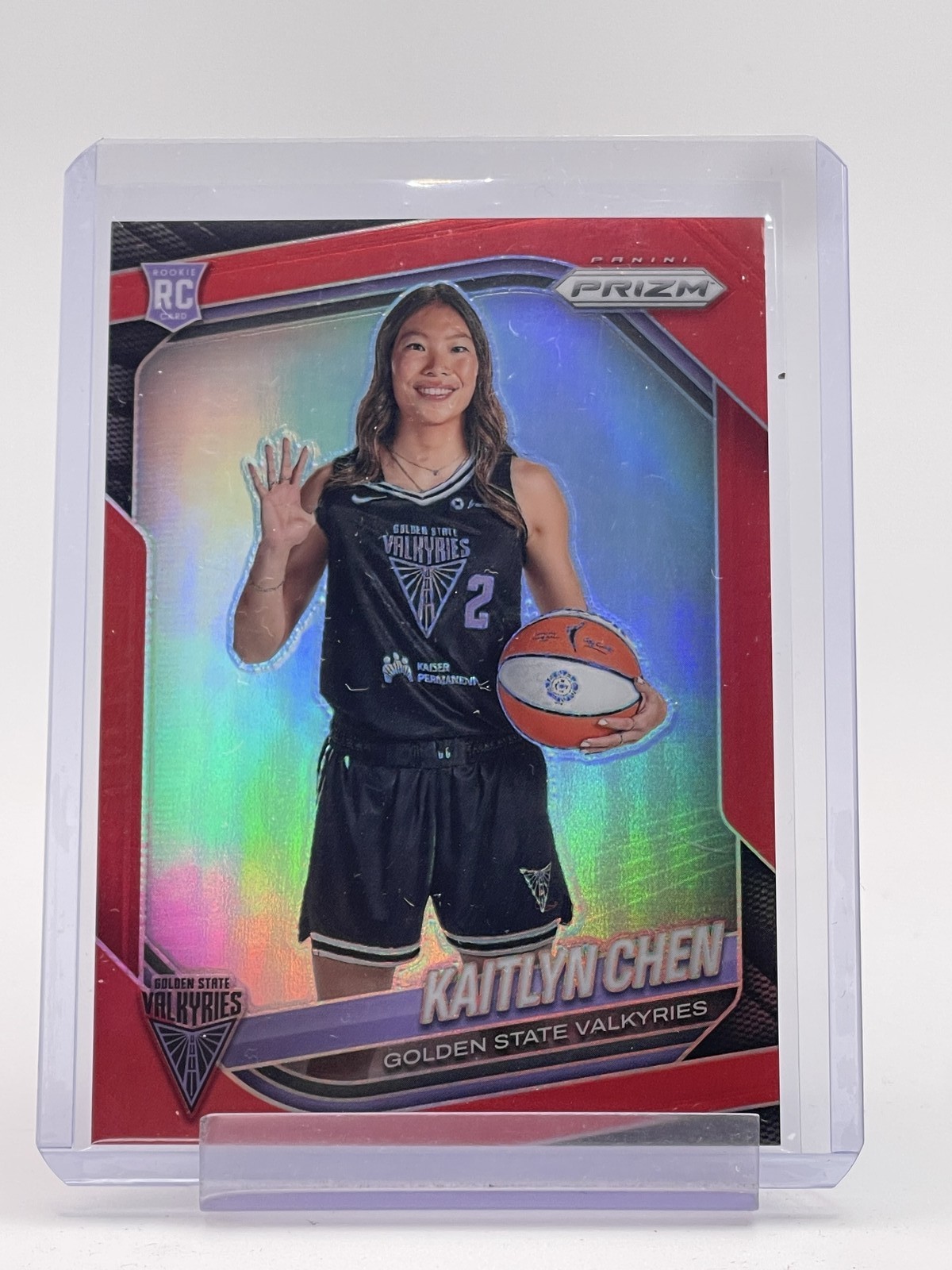 KAITLYN CHEN 2025-26 PRIZM RED ROOKIE VARIATION #143 VALKYRIES /299 Q5908
