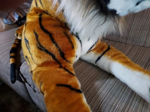 Melissa & Doug plush Bengal Tiger large giant lifelike Stuffed Animal Toy - Picture 19 of 22