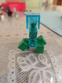 LEGO Minecraft Charged Creeper Minifigure min052 21115 Retired 