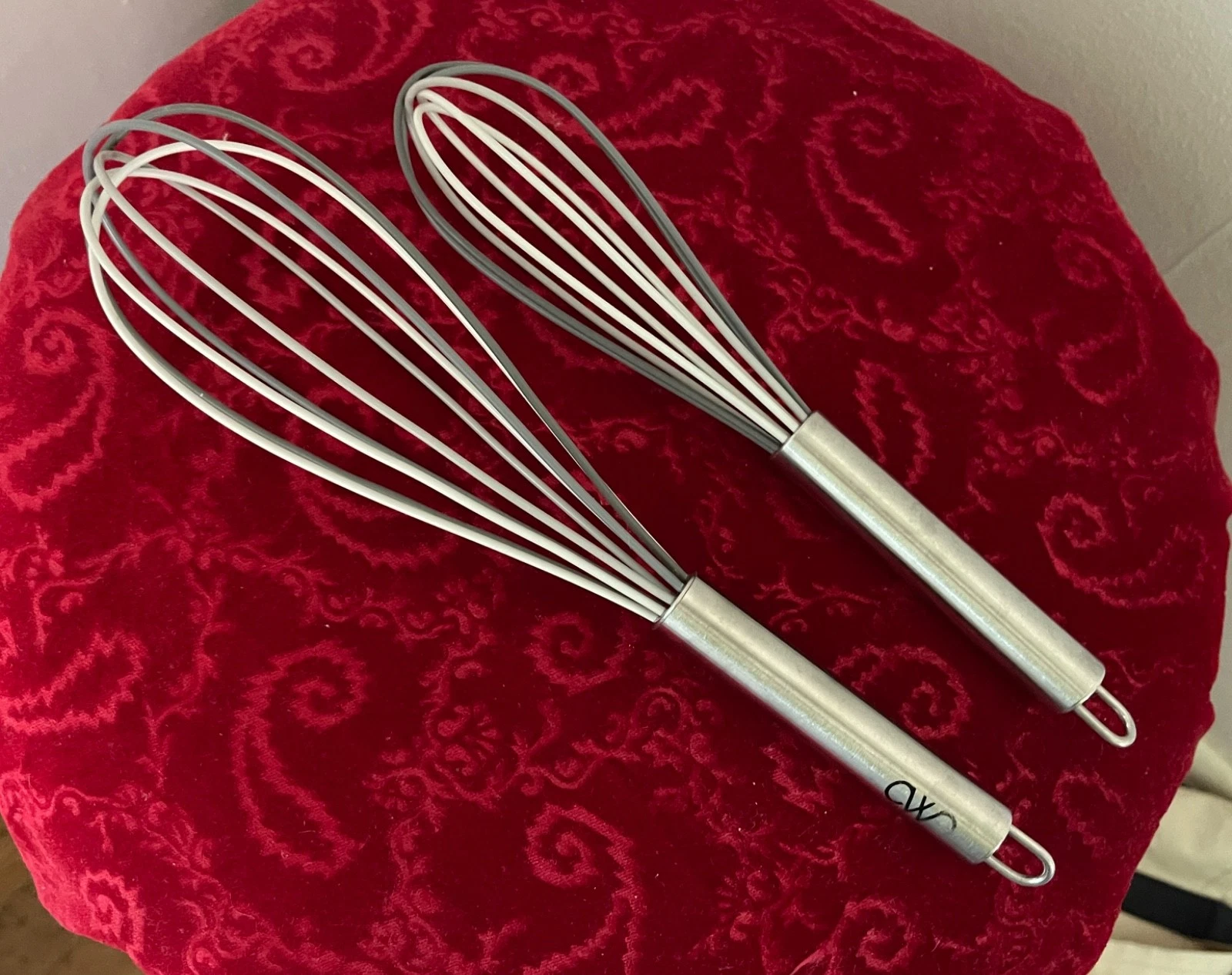 Whisk Set of 2 Silicone Stainless Steel 10" and 12" Kitchen Cooking Utensil OXO
Opens in a new windo