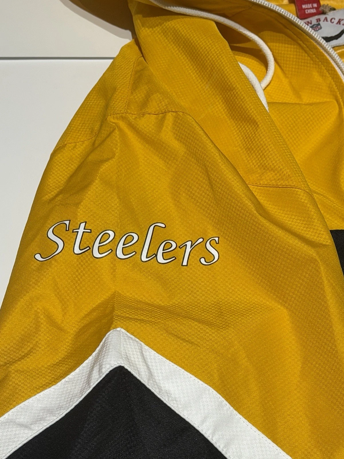 NWT Mitchell & Ness NFL Pittsburgh Steelers Lightweight Windbreaker Jacket L - product detail image 4