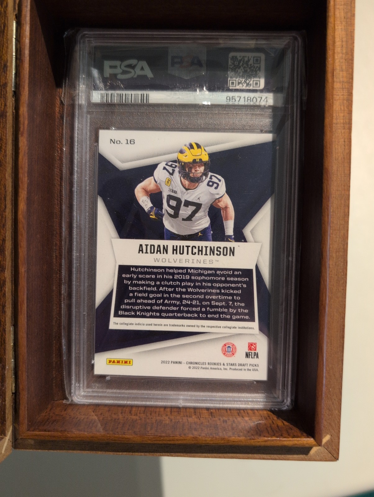 Panini 2022 Chronicles Draft Picks Rookies & Stars Aidan Hutchinson #16 PSA 10 view 3