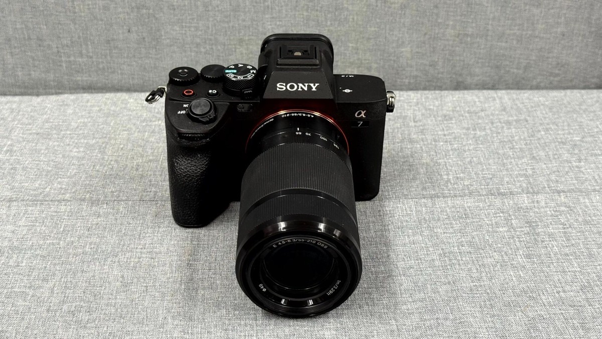 SONY ILCE-7M4 α7Ⅳ Sony Alpha 7 IV Full-frame Mirrorless Interchangeable Lens