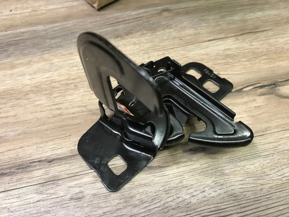 Chevrolet Cobalt 2007 a 2010 nuevo GM capó pestillo bloqueo montaje 15913930 Foto 2 de 3