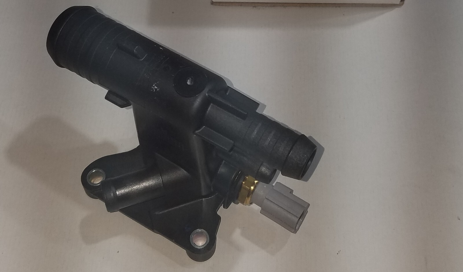 New Genuine Water Outlet Assembly (OE LR038758) eBay