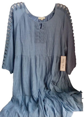 Indigo Rose Women's Eyelet Keyhole Tiered Long Sleeve Plus Size Dress Sz 2X Blue