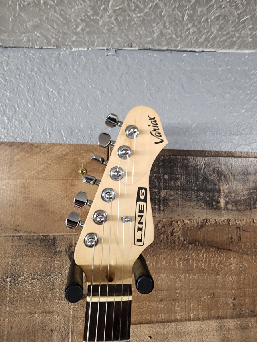 Line 6 Variax 300 Modeling Guitar With Udi To USB Interface