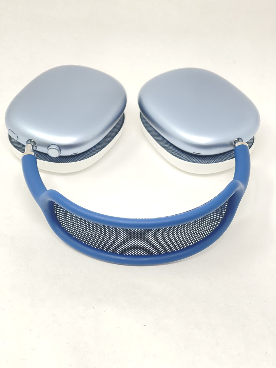 Apple AirPods Max Wireless Over-Ear Headphones Sky Blue