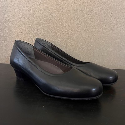 SAS Shoes Women 7.5M REGINA Black Leather Pumps 1.25'' Heels Italian Made In USA